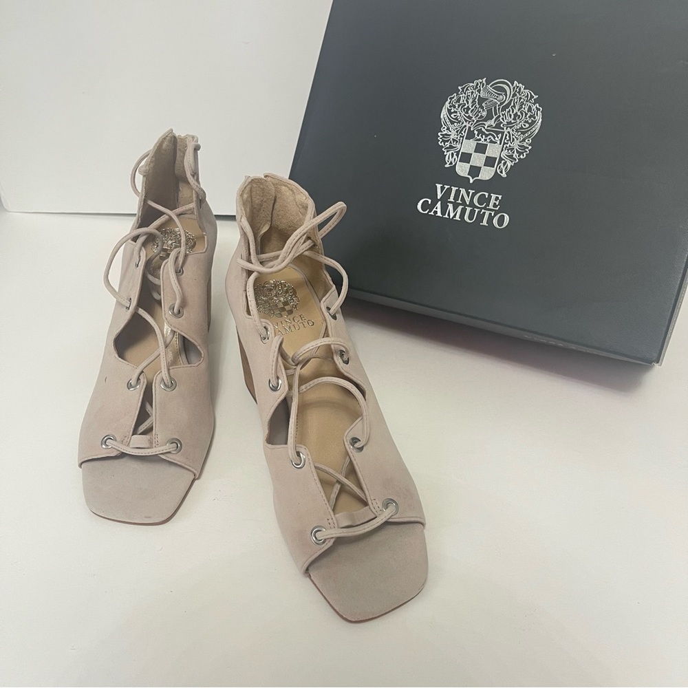 Vince Camuto Nahara Sandal In TIPSY TAUPE / New In Box - Picture 2 of 13